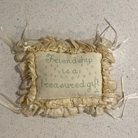 Decorative Cream Pillow with Embroidered Message - Picture 4 of 4